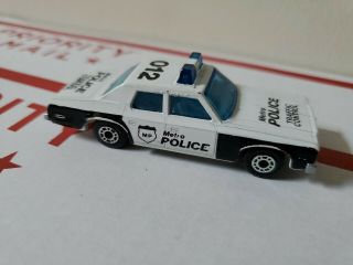 1979 MATCHBOX METRO POLICE TRAFFIC CONTROL PLYMOUTH GRAN FURY Shape 3