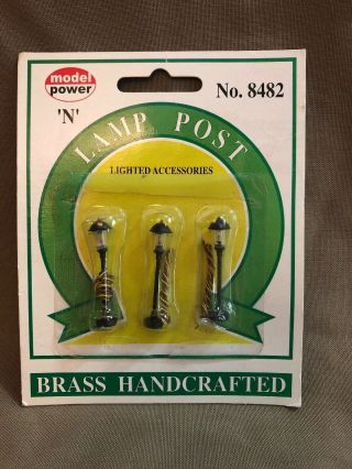 N Gauge Model Train Lighted Lamp Posts Brass Handcrafted 3 Pack