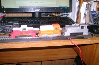 3 Ho Scale Switchers Or Restore.  Tyco - Athearn - Unknown