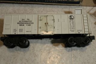 Vintage LIONEL 3472 OPERATING MILK CAR WITH BOX Cans 3