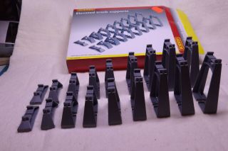 Hornby Elevated Track Supports R909 00 Gauge