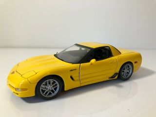 1/18 Scale Metal Die Cast Model Maisto 2001 Chevy Corvette Yellow