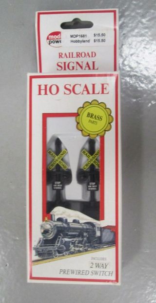 Lighted Railroad Signal With Prewired Switch - Ho Scale Train Scenery