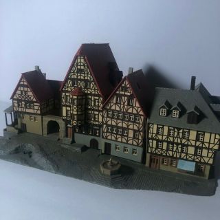 Set Of 4 Kibri Z Scale Townhouses
