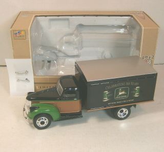 Liberty Classics Diecast 1942 Chevy Truck/coin Bank - John Deere - 1:25 - Mib