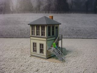 N Scale Signal Tower With Figure Completed Kit 1 1/2 " X 2 " X 2 3/8 " High