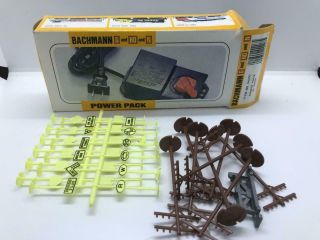Bachman Power Pack,  44207 & Train Layout Accessories.