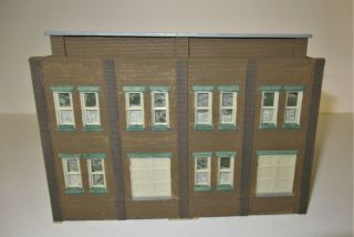 Ho Scale 2 - Story Building Brown & Green Apartment Building (6 3/4 " X 3 1/4 ")