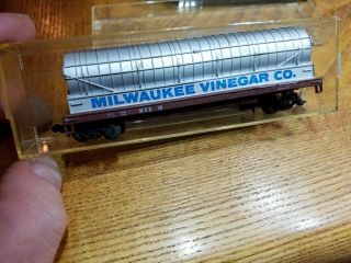 Ho Scale Milwaukee Vinegar Co.  40 