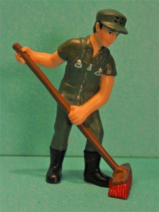 G Scale Schleich 2001 Janitor With Broom