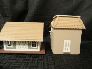 2 G Scale Train Buildings Ticket Station 7.  5 