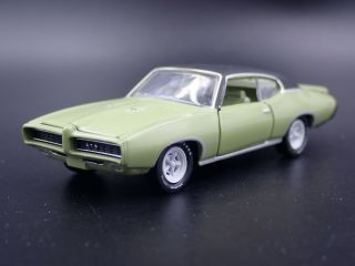 1969 69 Pontiac Gto Rare 1:64 Scale Collectible Diorama Diecast Model Car