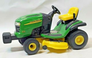 John Deere L110 Lawn Garden Tractor & Mower Deck 1/16 Ertl Toy 15531 Die Cast