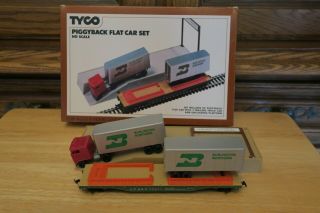 Vintage TYCO HO Scale Piggyback Flat Car Set 901,  Burlington Northern Trailers 2