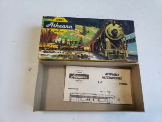 Athearn Ho Yellow Box Atsf F7b Pass Dummy Diesel Kit 1002 - 2:29 (box Only)