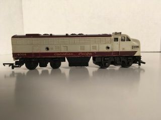 Triang R55 Ho/oo Canadian Pacific Diesel Engine Locomotive 4008 Made In England