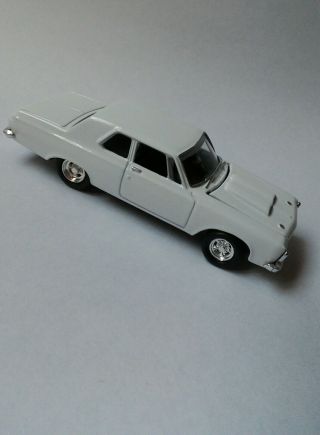 1963 Plymouth Belvedere White Hot Wheels 100 1/64 Real Riders