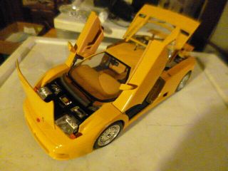 Burago 1/18 Scale Yellow Bugatti Eb110 Loose Near