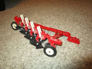Ji Case Ih Farmall International Farm Toy Tillage Plow 4b Semi - Mounted
