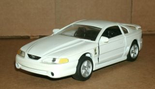 1/32 Scale 1998 Ford Mustang Cobra Diecast Model Car - Speedy Power 51113 White