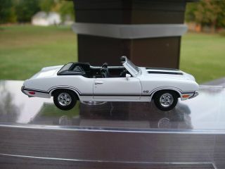 Matchbox 1:43 Scale 1970 Olds 442 Convertible - Box - -