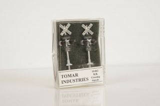 Tomar Industries H - 862 R.  R.  Crossing Signals Ho Scale