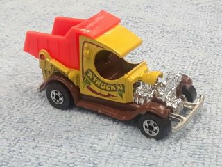 Vintage 1977 Mattel Hot Wheels A Truckin Dump Truck Yellow Blackwall