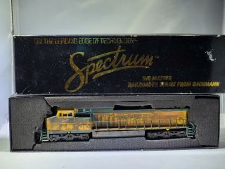 Spectrum 86022 Ge Dash 8 - 40cw Chicago & Northwestern 8672 Ho Scale Diesel
