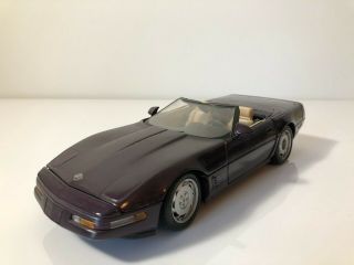 1/18 Scale Metal Die Cast Model Maisto Chevry Corvette Convertible Dark Purple
