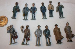 12 Vintage Cast Metal O Gauge Figurines.  Passengers & Railroad Men - - Pre - War