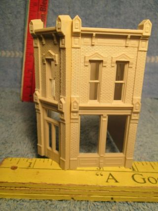Vtg HO Scale Two Story Store Front Building 6.  9 