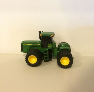 John Deere Model 7520 Tractor With Cab 1/64 Scale Ertle