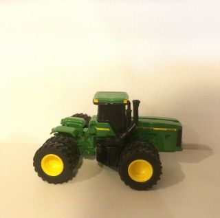 John Deere Model 7520 Tractor With Cab 1/64 Scale Ertle 2