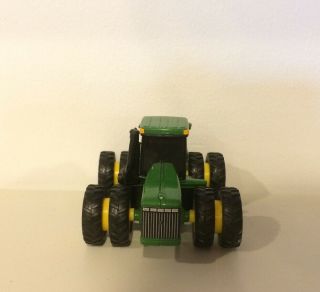 John Deere Model 7520 Tractor With Cab 1/64 Scale Ertle 3