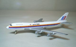 Vintage 1989 Ertl United Airlines Boeing 747 Airplane Diecast Model - 1:400