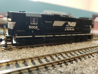 Atlas N Scale Gp38 - 2 Dcc Equipped Norfolk Southern 5002 Ready To Run