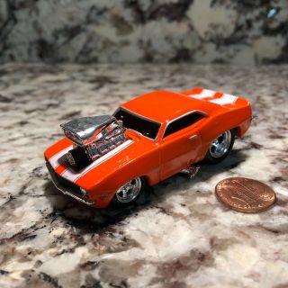 Muscle Machines Die Cast Car 1/64 Scale 69 Chevy Camaro 1969 Chevrolet