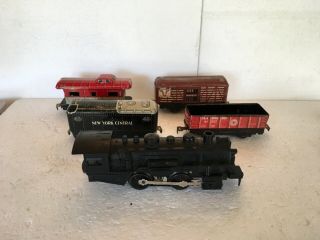 Vintage Marx Train Set 490 Locomotive And Tender With Three Cars