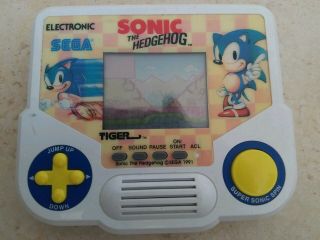 1991 Sega Sonic The Hedgehog Tiger Electronics Lcd Handheld Video Game
