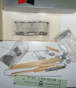 O Scale Quality Craft Models - Pennsylvania Covered Hopper Kit - Parts