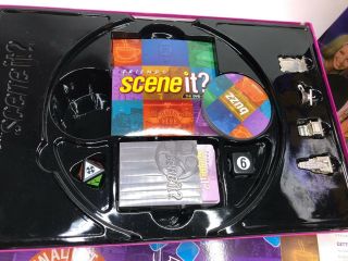 Friends Scene It The DVD Trivia Board Game Mattel 2005 Complete set 2