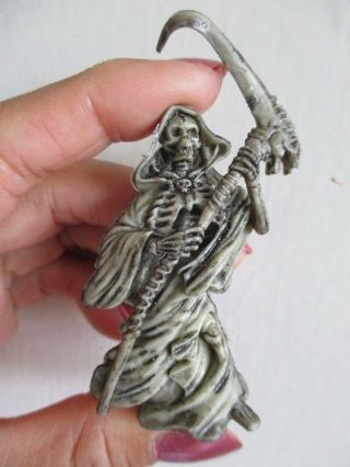 Grim Reaper Mini Figure 1:32 G Scale Miniature Spooky 58mm Haunted House Decor