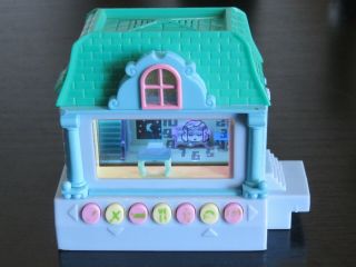 2005 Mattel Pixel Chix Hand Held Game Interactive Device - Connect To Others