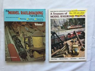 Kalmbach A Treasury Of Model Railroad Photos & The Model Railroading Handbook V1