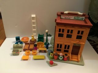 Vintage Fisher Price Play Family Sesame Street Set 938 Complete Except For Chalk