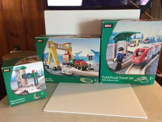 Brio Wooden Toy Trains 33209 Rail & Road Travel Set 33048 Crane & 33674 Signal