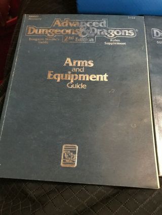 AD&D The Complete Book Of Villians And Elves,  Arms And Equipment Guide Dd29 2