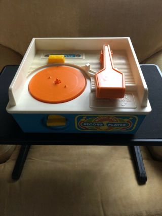 1987 Fisher Price Wind - Up Music Box Record Player W/ 5 Discs Vintage 2205