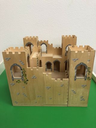Melissa And Doug Folding Wooden Castle W/ Medieval Royal People Family