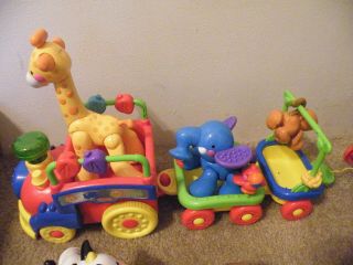Fisher Price ANIMALS SING & GO CHOO CHOO TRAIN/Musical/EXTRA CARS & MORE 2